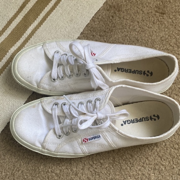 White classic superga sneakers - Picture 2 of 3